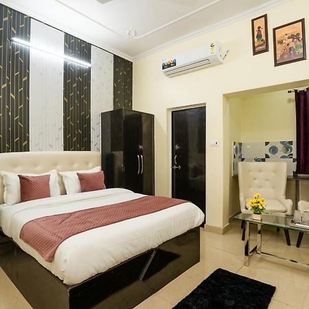 Ventex Inn Lucknow Ngoại thất bức ảnh