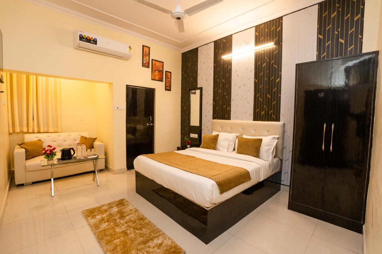 Ventex Inn Lucknow Ngoại thất bức ảnh