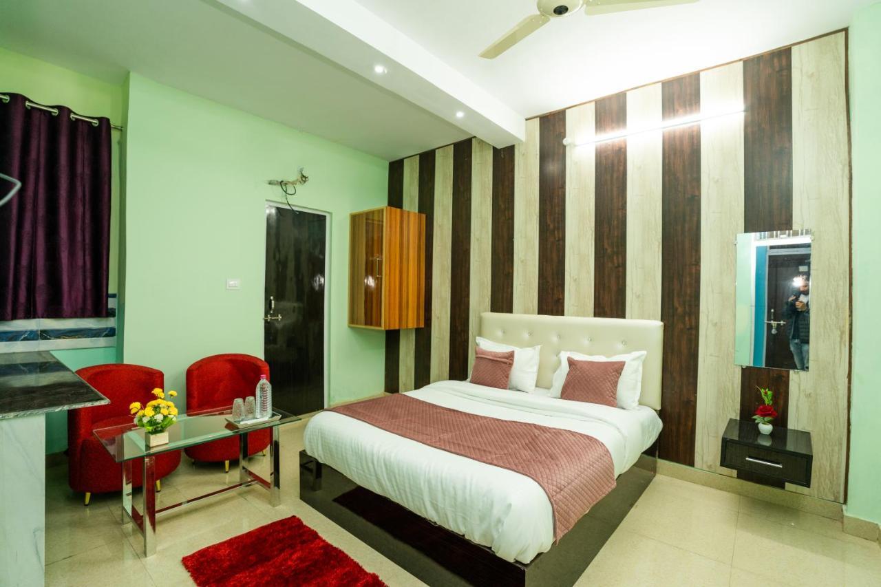 Ventex Inn Lucknow Ngoại thất bức ảnh