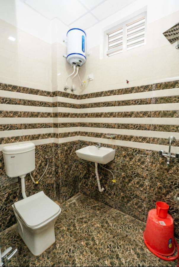 Ventex Inn Lucknow Ngoại thất bức ảnh
